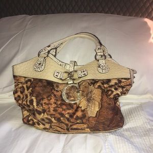 New guess purse